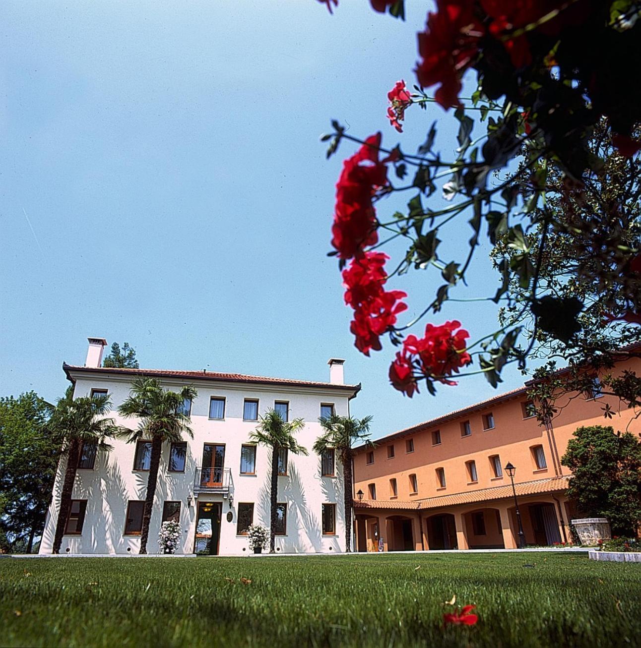 Hotel Dall'Ongaro Ghirano Extérieur photo