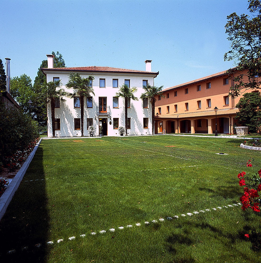 Hotel Dall'Ongaro Ghirano Extérieur photo