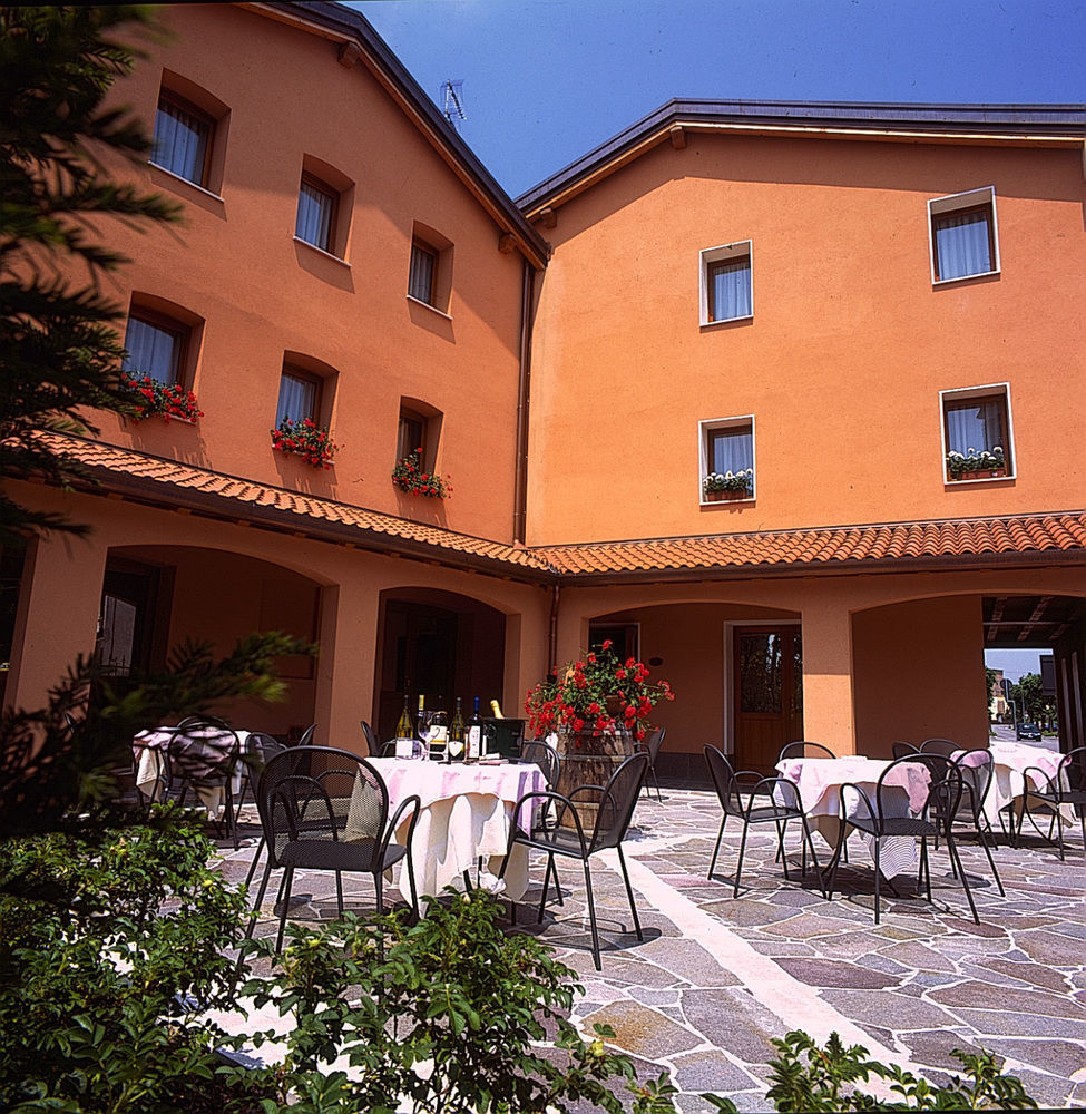 Hotel Dall'Ongaro Ghirano Extérieur photo